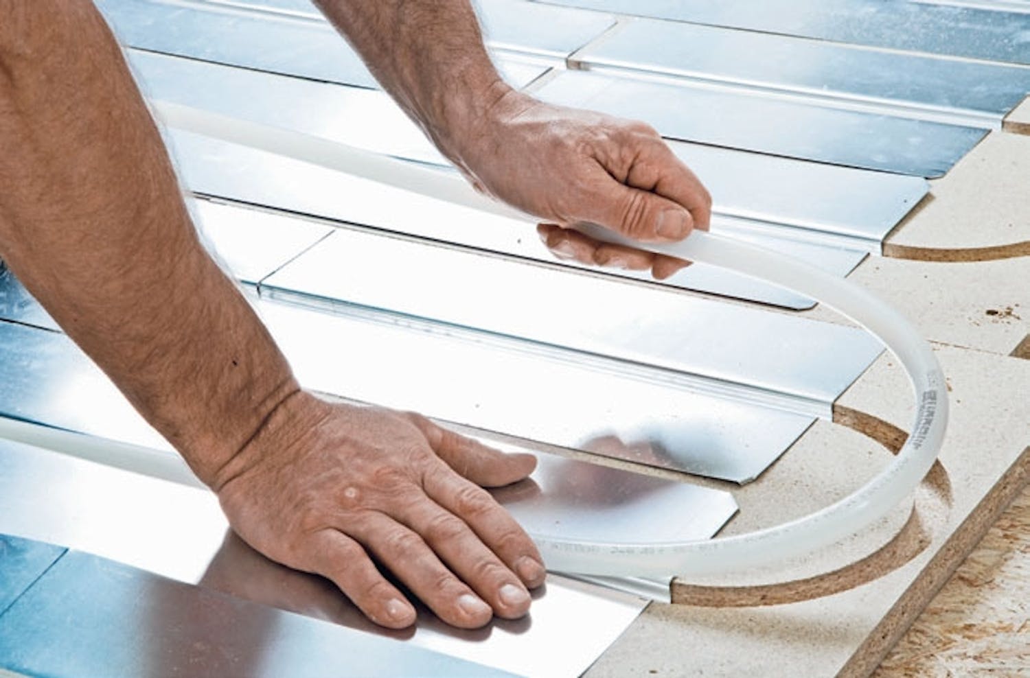 Klicka ihop ett varmt golv